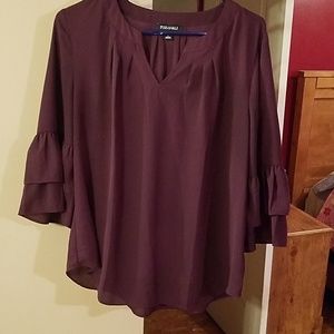 Roz & Ali blouse with bell sleeves